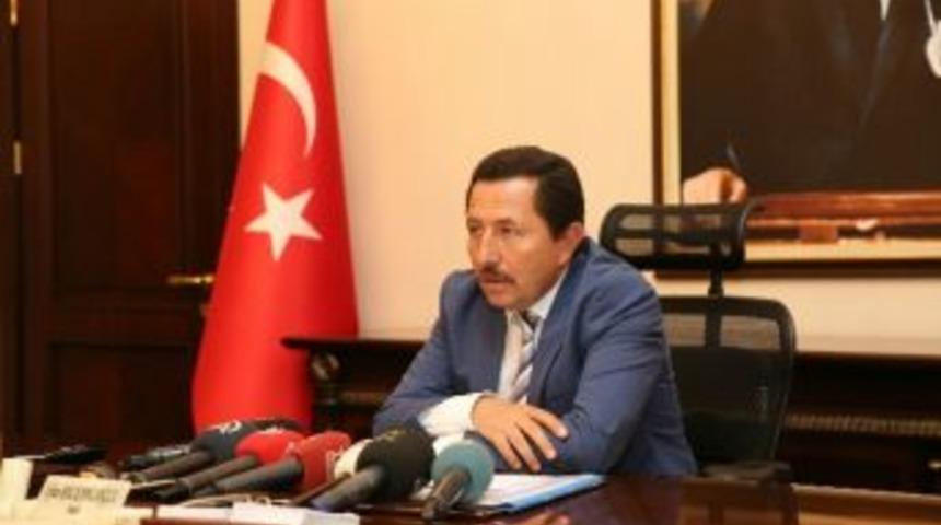 Vali, Doğulu Fındık İş&ccedil;ilerine Sahip &Ccedil;ıktı