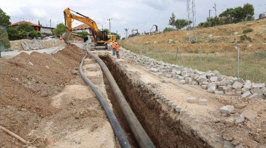 Uzunpınar&rsquo;daki 40 Yıllık Alt Yapı Yenileniyor