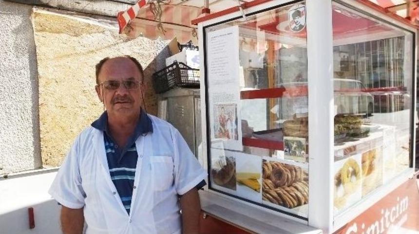 Burhaniye&rsquo;de 15 Temmuz Darbe Girişimine Şiirli Tepki