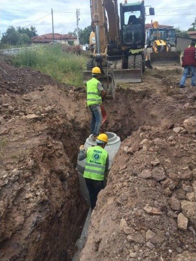 Gölmarmara’nın 3 Mahallesinde Kanalizasyon Hattı Yenilendi