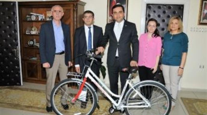 Belediye İle Halk Sağlığı M&uuml;d&uuml;rl&uuml;ğ&uuml; &lsquo;bisiklet Dağıtımı Protokol&uuml;&rsquo; İmzaladı