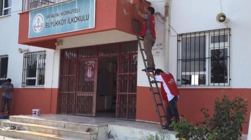 Chp Gençlik Kolları, Korkuteli İlçesinde Okulları Onardı