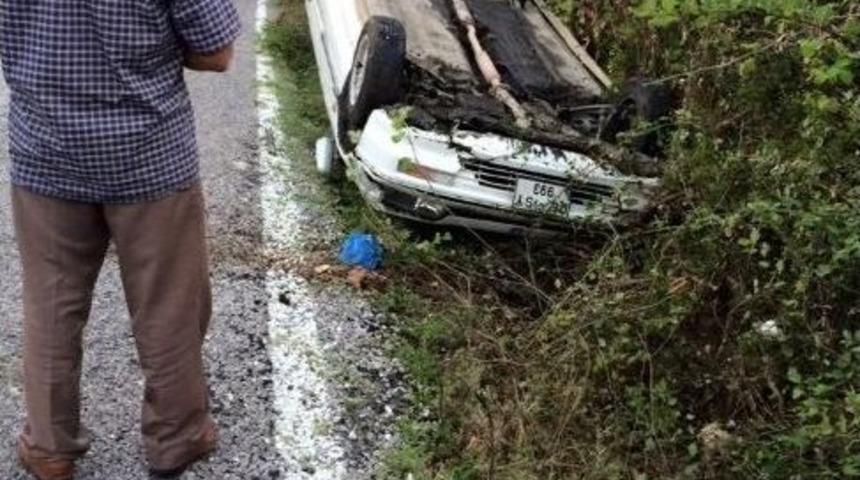 Otomobil Takla Attı: 4 Yaralı