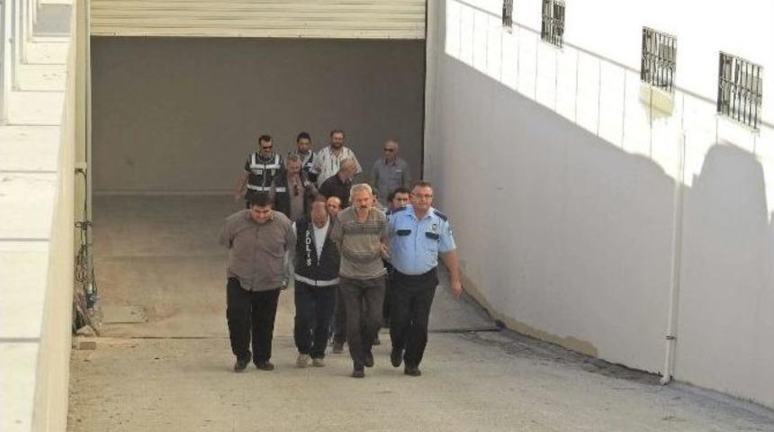 Urla&rsquo;da 7 Kişi Fet&ouml;&rsquo;den Tutuklandı