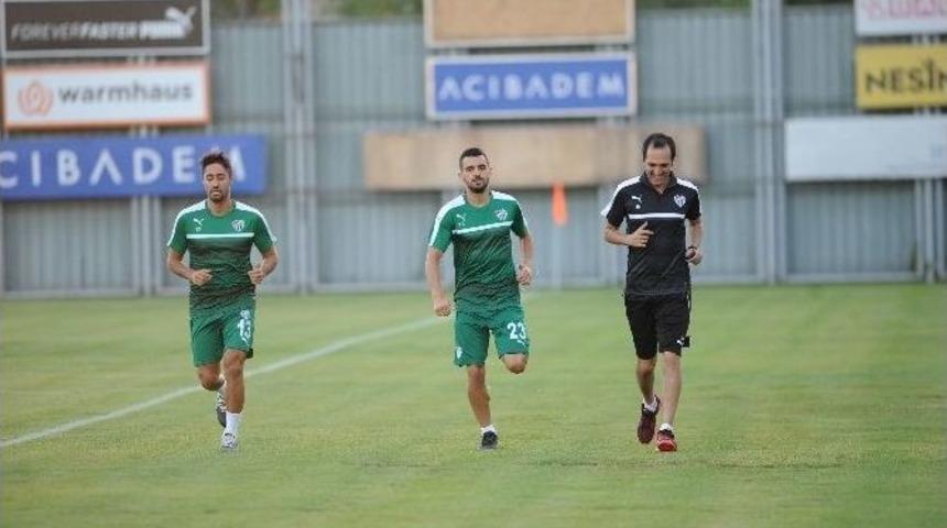 Bursaspor&rsquo;da Adanaspor Mesaisi S&uuml;r&uuml;yor