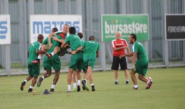 Bursaspor’da Adanaspor Mesaisi Sürüyor