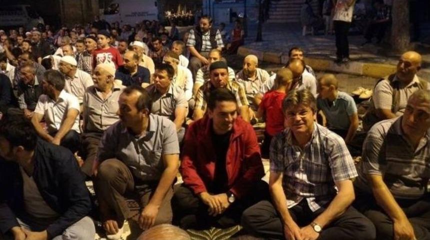 Demokrasi N&ouml;betlerine Katılan Kaymakam Tutuklandı