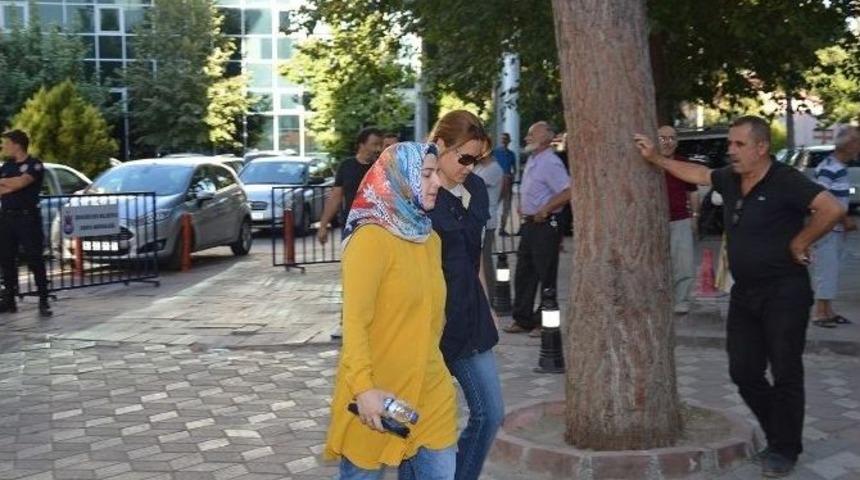 Manisa Adliyesinde Fet&ouml; Operasyonu 8 G&ouml;zaltı