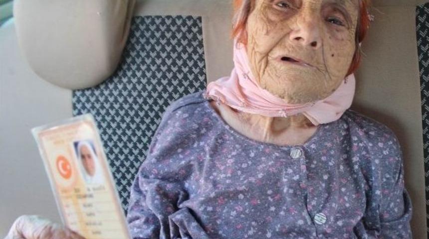 Safiye Nine 90 Yaşında Hastane İle Tanıştı