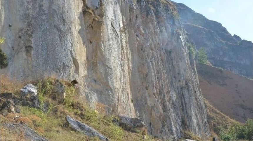 T&uuml;rkiye&rsquo;nin En B&uuml;y&uuml;k G&ouml;r&uuml;nen Fay Hattı Turizm İ&ccedil;in G&uuml;n Sayıyor