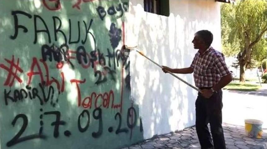 Mahalle Muhtarından &Ouml;rnek Davranışlar