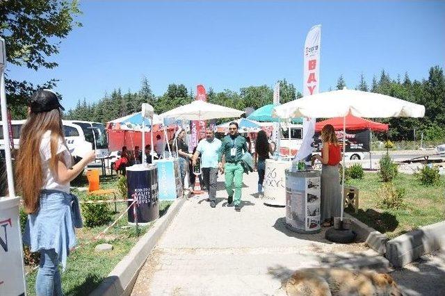 &Uuml;niversiteyi Kazanan &Ouml;ğrenci Ve Ailelerinde Barınma Telaşı Başladı 2