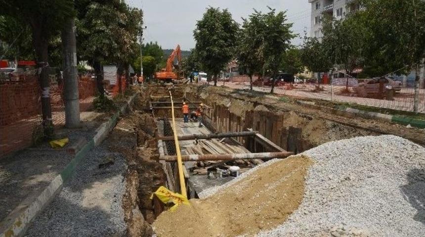 Bursa&rsquo;da İl&ccedil;elerin Altyapı Ağı Yenileniyor