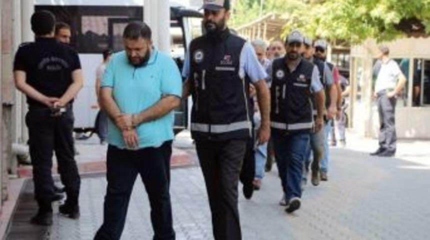 G&ouml;zaltına Alınan 18 İş Adamı Tutuklandı