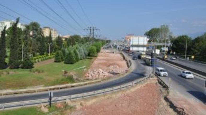 D-100 Karayolu&rsquo;nun Yahya Kaptan Ge&ccedil;işinde Genişletme &Ccedil;alışması Yapılacak