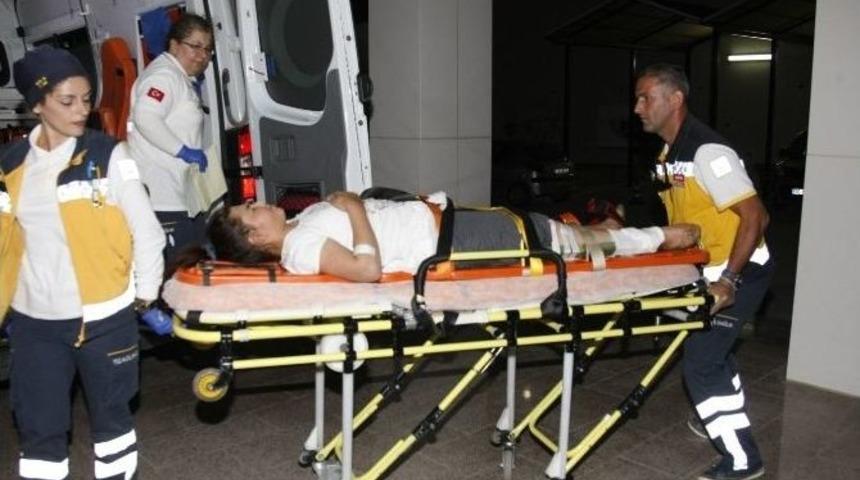 Ayağına Saplanan Demirle Hastaneye Kaldırıldı