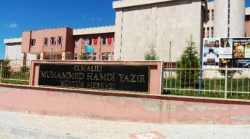 B&uuml;y&uuml;kşehir Elmalı&rsquo;ya Kapalı Y&uuml;zme Havuzu Yapıyor