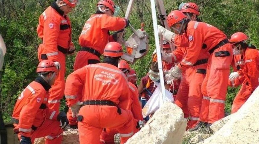 Tiryaki; &ldquo;m&uuml;teahhitliğe Belli Bir Kural Ve Eğitim Şartı Getirilmeli&rdquo;
