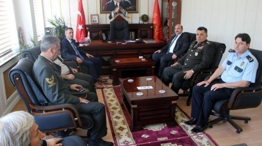 Şehit Piyade Er Osman Er&rsquo;in Ailesine &rsquo;şehit Beratı&rsquo;