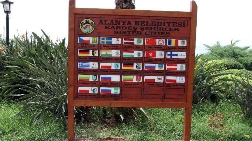 Avusturya&rsquo;daki &rsquo;pano&rsquo; Krizi Kardeşlerin Arasını A&ccedil;tı