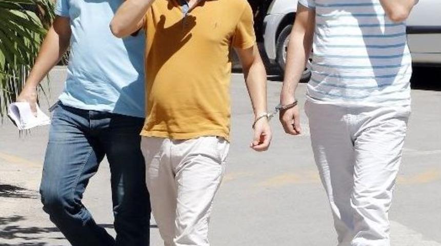 Antalya&rsquo;da Cami Ve Kurum İmamlarına Operasyon: 40 G&ouml;zaltı