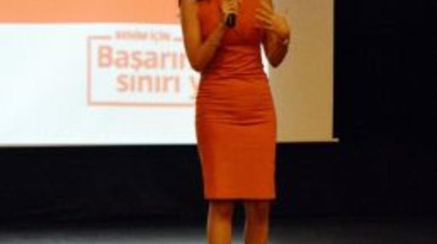 Yabancı Dil Öğretmenleri Hizmet İçi Eğitimde Buluştu