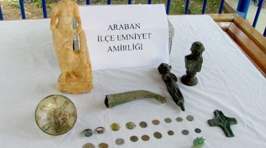 Araban&rsquo;da 26 Par&ccedil;a Tarihi Eser Ele Ge&ccedil;irdi