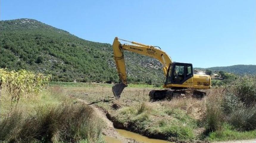 Sahte Subaylar Tarihi Eser Ararken Su&ccedil;&uuml;st&uuml; Yakalandı