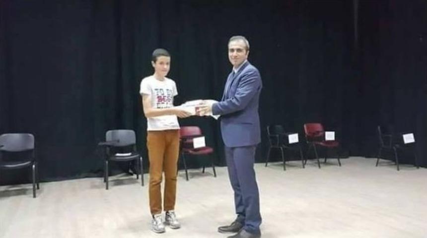 Yaz Kuran Kursu Bilgi Yarışması Şampiyonu; Bah&ccedil;elievler