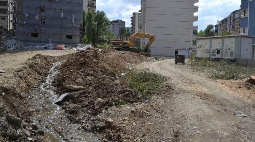 Muş&rsquo;ta Yol Yapım &Ccedil;alışması