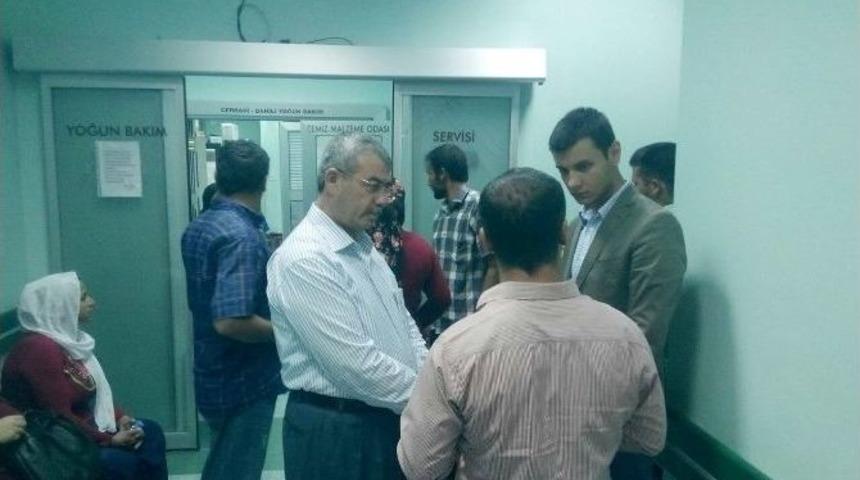 M&uuml;ft&uuml; Coşkun, Cami İnşaatında Yaralanan İş&ccedil;ileri Ziyaret Etti