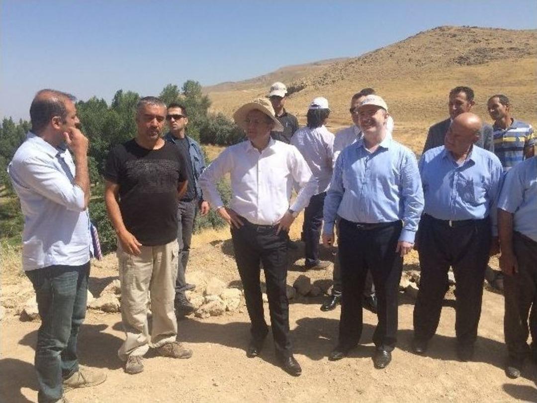 Ayanis Kalesi&rsquo;nde 27 Yıldır S&uuml;ren Kazı &Ccedil;alışmaları Tarihe Işık Tutuyor