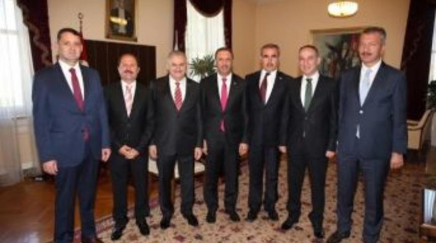 Kırıkkale Protokol&uuml;nden Başbakan&rsquo;a Ziyaret