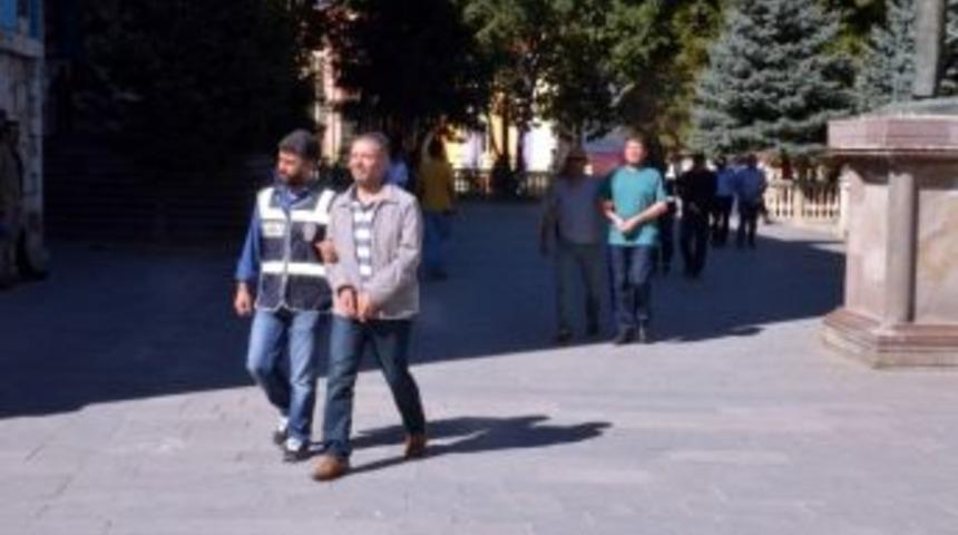 K&uuml;tahya&rsquo;da 9 Emniyet Mensubu Tutuklandı