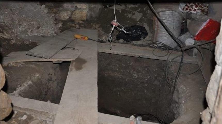 Yevmiyeli Defineciler Su&ccedil;&uuml;st&uuml; Yakalandı