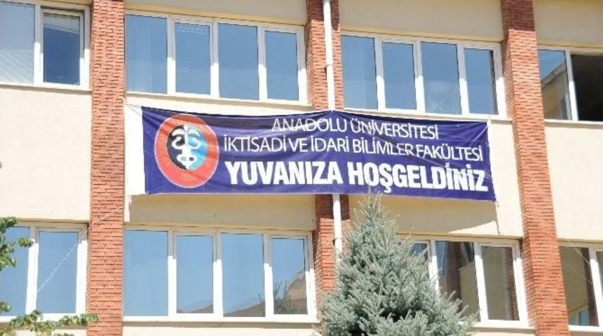 Birikim Ve Tecr&uuml;belerini Yeni Kayıt Yapan Arkadaşlarına Aktardılar