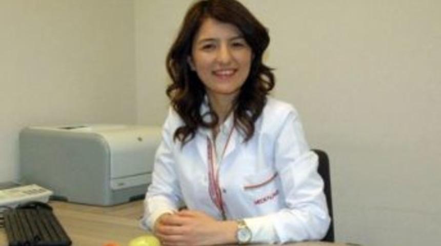 Diyetisyen K&uuml;&ccedil;&uuml;k: "s&uuml;t&uuml; Yağsız T&uuml;ketin"