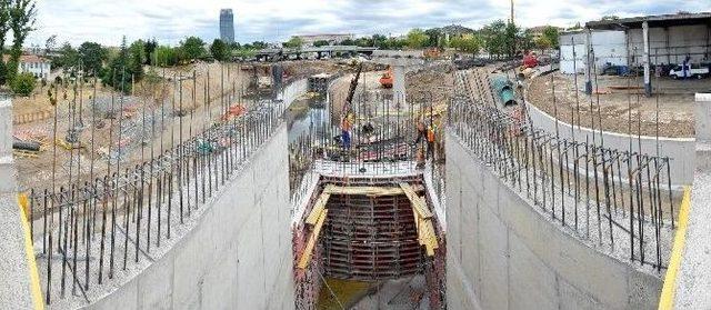 Yeni Ke&ccedil;i&ouml;ren Bulvarı&rsquo;nda &Ccedil;alışmalar Hızla S&uuml;r&uuml;yor 3