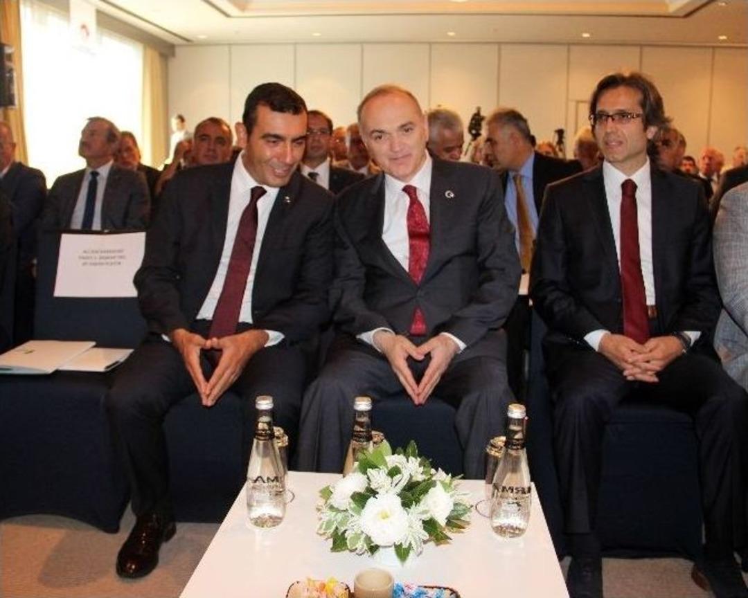 Bakan &Ouml;zl&uuml;: &ldquo;&uuml;lke Tarihinin En Ağır Travmasını Yaşadık, Ancak Bundan S&uuml;ratle &Ccedil;ıktık&rdquo;