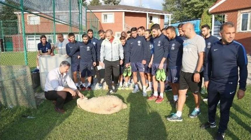 Adana Demirspor Kurban Kesti