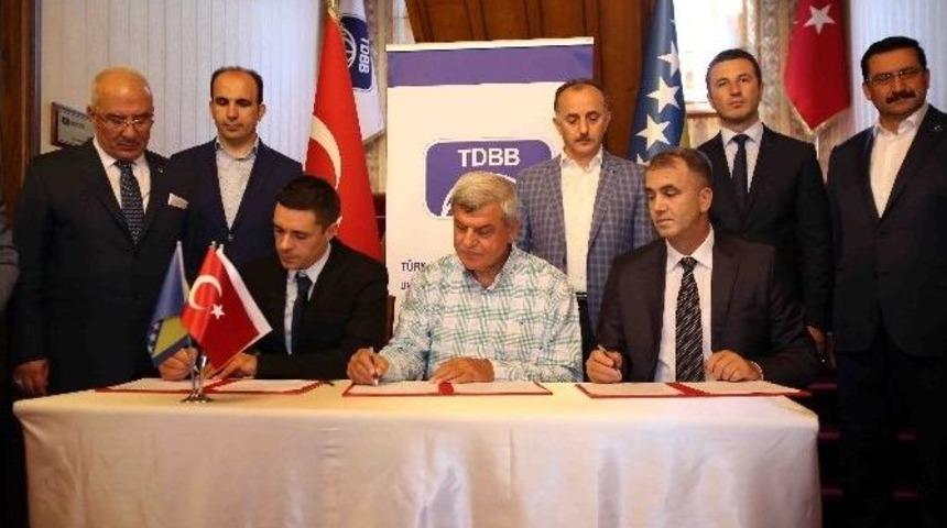 Başkan Karaosmanoğlu, Duboj Dostluk K&ouml;pr&uuml;s&uuml; Protokol&uuml;n&uuml; İmzaladı