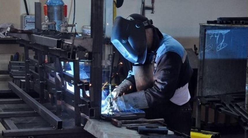 &Uuml;niversitenin Mobilyaları İneg&ouml;l&rsquo;den