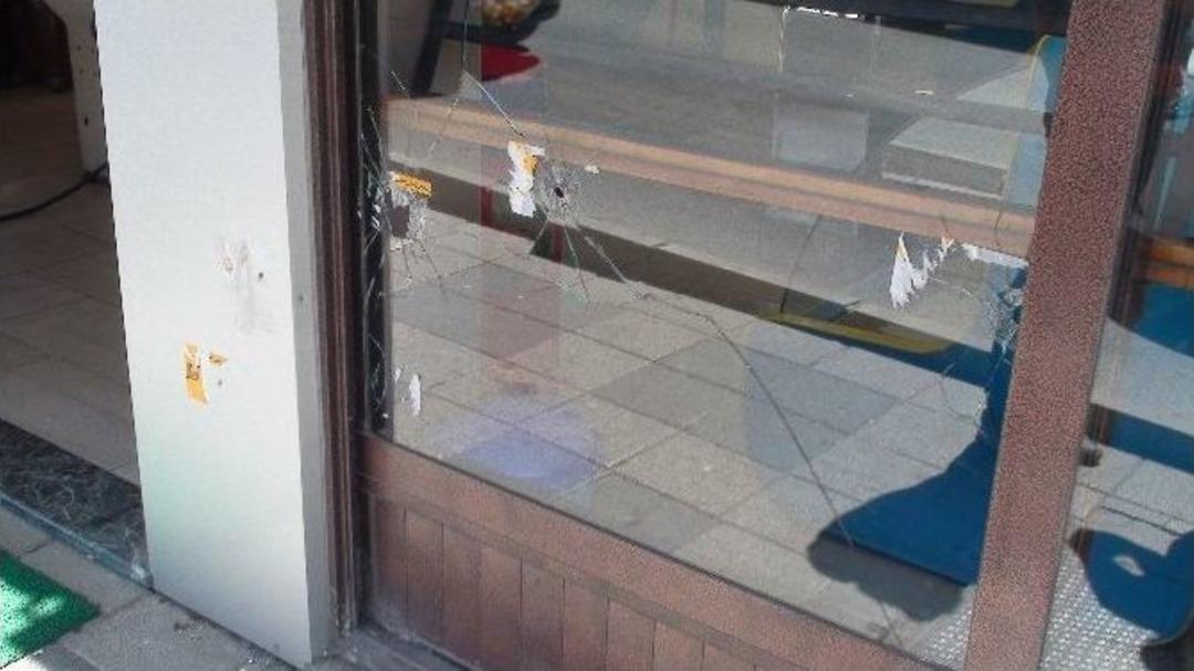 (&ouml;zel Haber) Aldatıldığını D&uuml;ş&uuml;nen Koca Dehşet Sa&ccedil;tı: 2 &Ouml;l&uuml;, 3 Yaralı