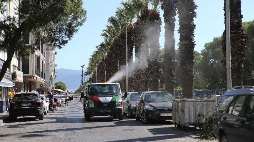 Karşıyaka&rsquo;da Haşere Ve Sineklere Karşı İla&ccedil;lama S&uuml;r&uuml;yor