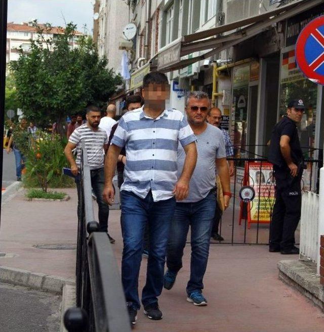 Samsun’da 26 Polis Ve 2 Öğretmen Gözaltına Alındı