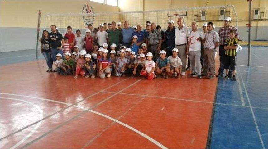 Ahlat Derneklerinden M&uuml;d&uuml;r Koca&rsquo;ya Ziyaret