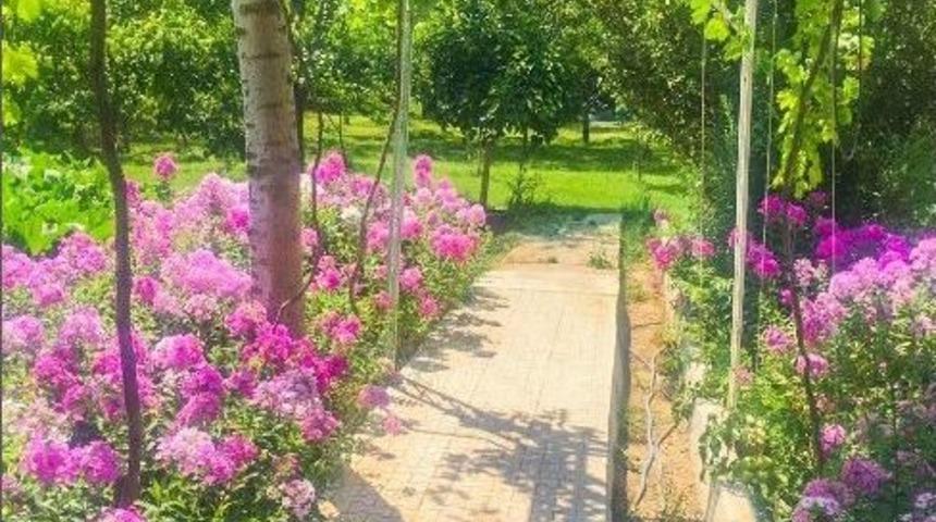 Meram En G&uuml;zel Bah&ccedil;esini Se&ccedil;ti