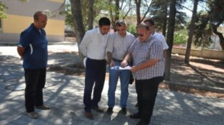 Memiş, Yeni Okul Binası İ&ccedil;in İncelemelerde Bulundu