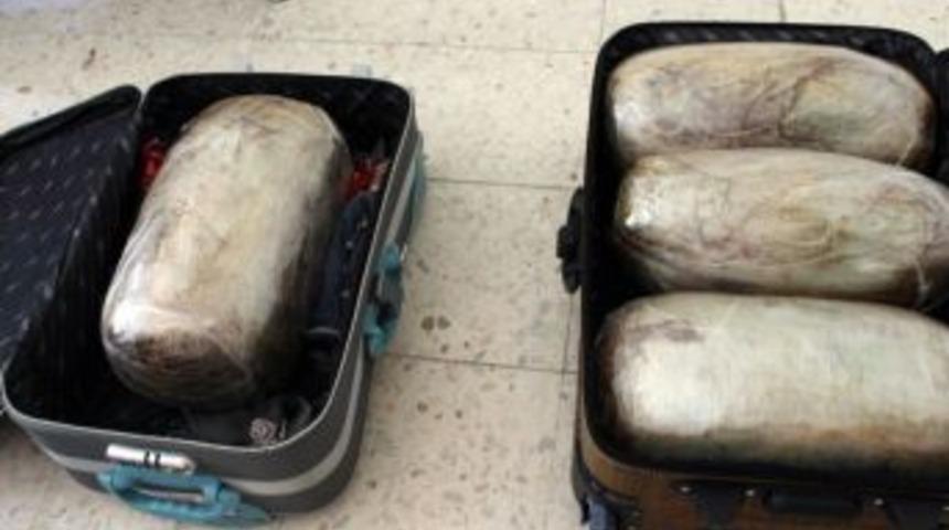 Valizden 32 Kilo Esrar &Ccedil;ıktı