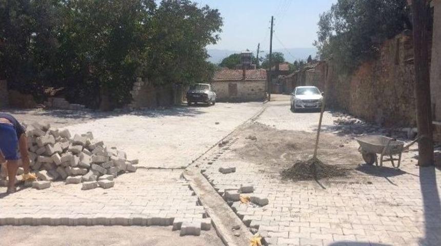 Burhaniye Belediyesi Yolu Olmayan Sokak Bırakmıyor